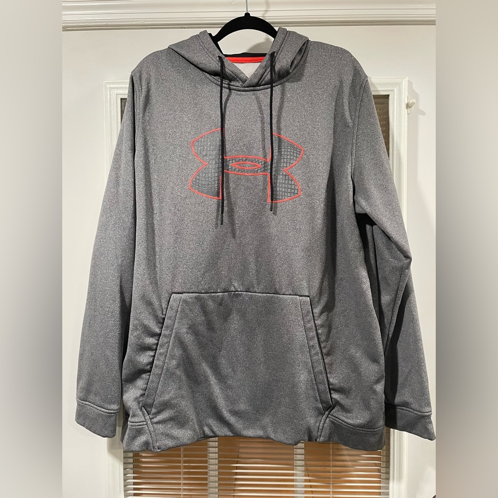 Under armor Men’s 2XL loose fit cold gear Gray hoodie